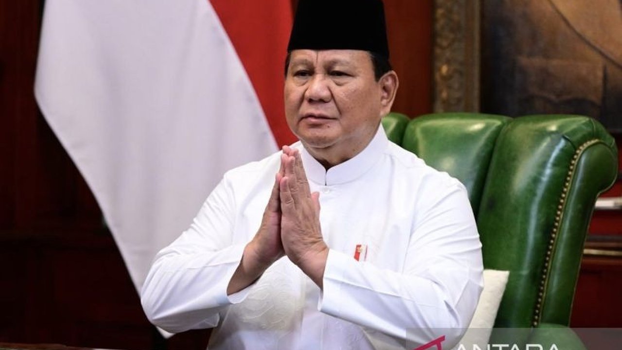 Presiden Prabowo Subianto mengajak seluruh rakyat Indonesia memperkuat solidaritas nasional dan menjadikan Idul Fitri 1446 H sebagai momentum untuk saling memaafkan dan membangun Indonesia yang lebih baik.