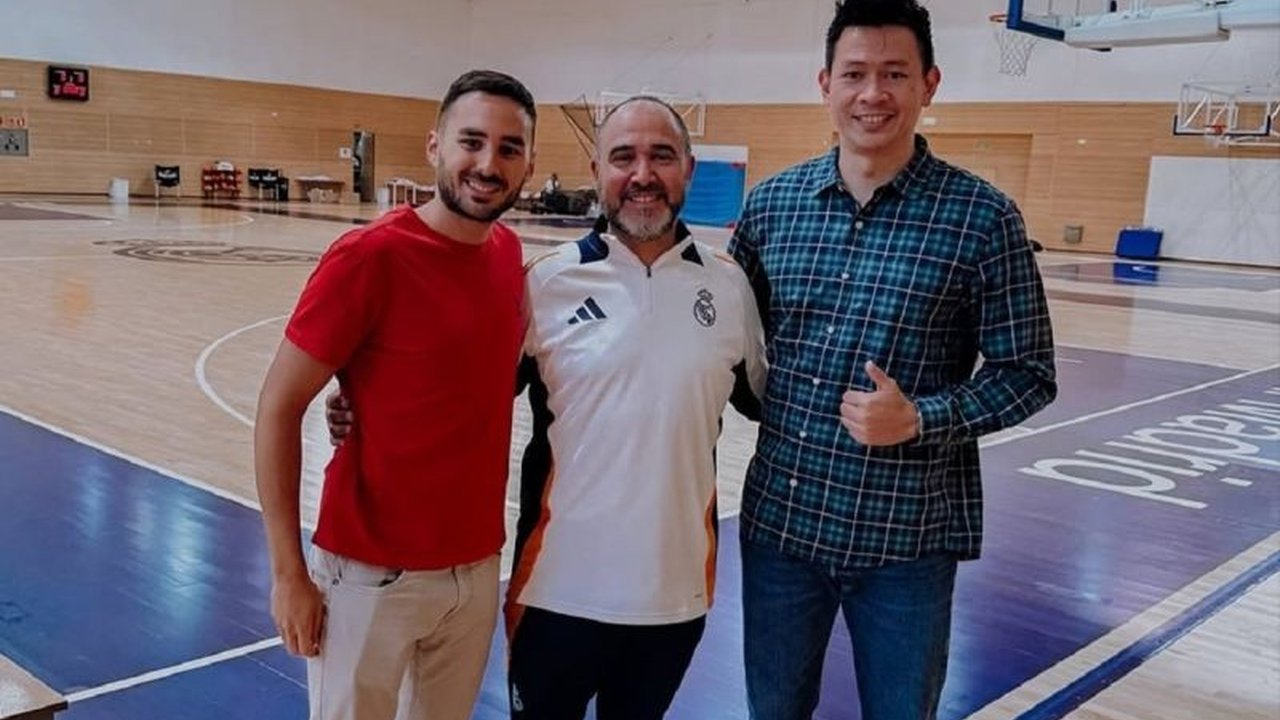 Pelatih Satria Muda Belajar dari Real Madrid: Rahasia Kembangkan Pemain Muda