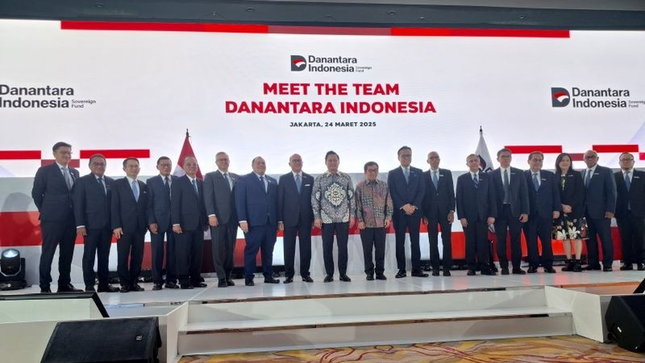 Ekonom Shan Saeed menilai jajaran pengurus Badan Pengelola Investasi Danantara terdiri dari tokoh-tokoh berintegritas tinggi dan diakui global, memberikan sinyal positif bagi pasar dan investor internasional.