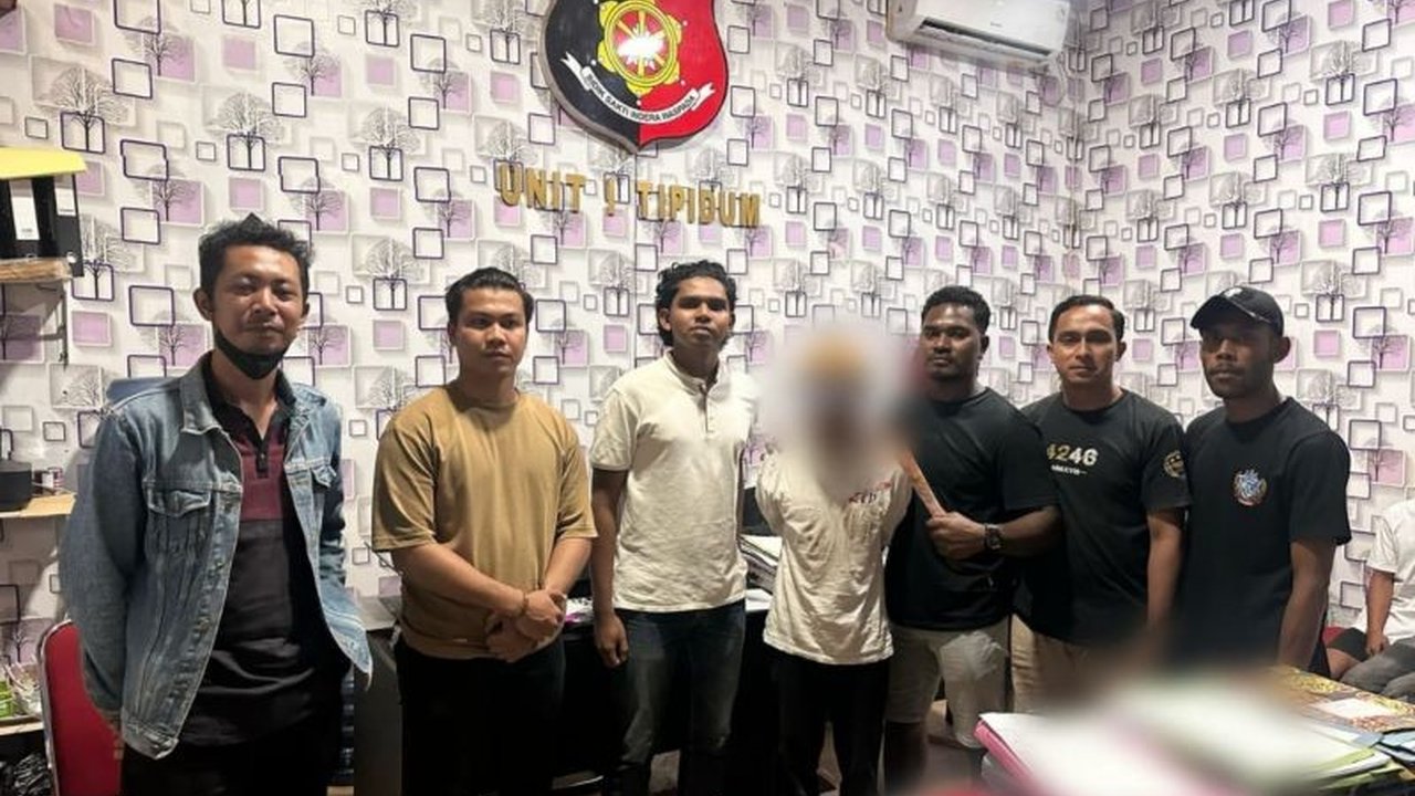 Polisi di Manggarai Barat, NTT, telah memeriksa lima saksi terkait pembacokan remaja GRG (18) oleh FAT alias Fiki (27) di Labuan Bajo, dengan pelaku terancam hukuman 9 tahun penjara.