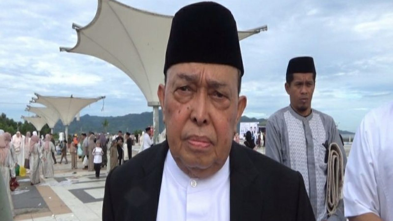 Wakil Gubernur Sulbar meminta seluruh ASN meningkatkan kedisiplinan dan pelayanan publik pasca-libur Idul Fitri 1444 H, serta meminta kepala OPD mempertanggungjawabkan absensi pegawai.