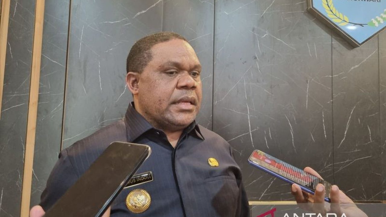 Pemerintah Kabupaten Manokwari melengkapi fasilitas dua Proyek Strategis Nasional (PSN), Pasar Sanggeng dan Ruang Terbuka Publik (RTP) Borarsi, sebelum peresmian pada Juli-Agustus 2025.