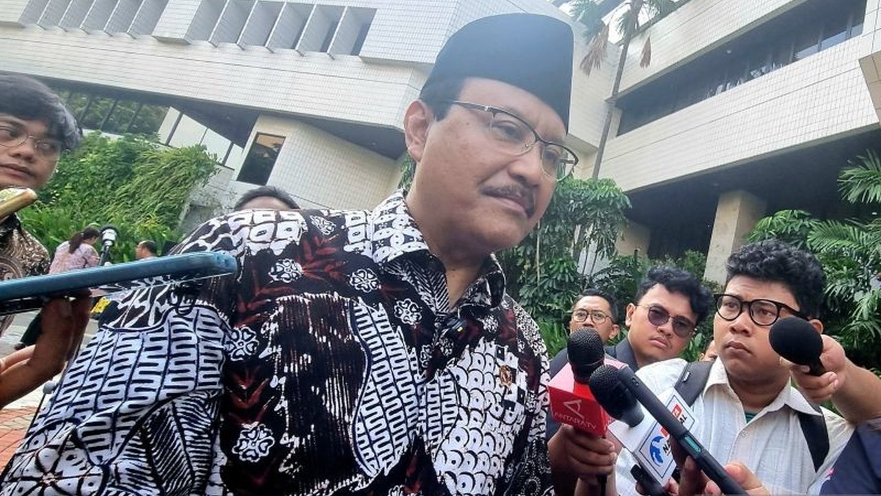 Menteri Sosial Saifullah Yusuf memastikan Program Sekolah Rakyat akan bersinergi dengan Program Makan Bergizi Gratis (MBG) untuk memenuhi kebutuhan gizi siswa, dengan koordinasi antar kementerian terkait.