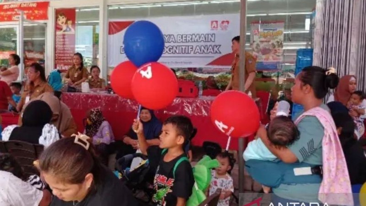 Alfamidi, retail modern di Manado, berkolaborasi dengan Puskesmas Tongkaina dalam program CSR untuk meningkatkan perkembangan kognitif anak-anak di Kelurahan Pandu, Bunaken melalui edukasi dan kegiatan bermain.