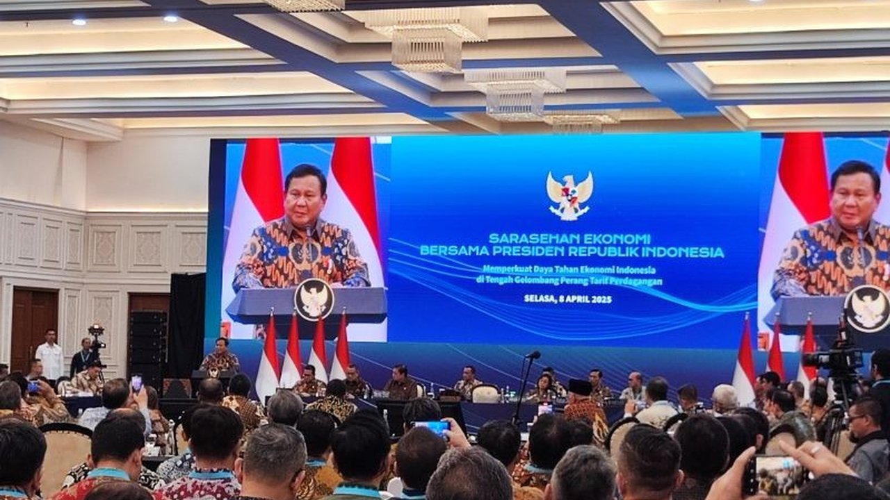 Presiden Prabowo Subianto mengakui kurangnya komunikasi pemerintah dan berjanji untuk lebih proaktif memberikan informasi kepada publik.
