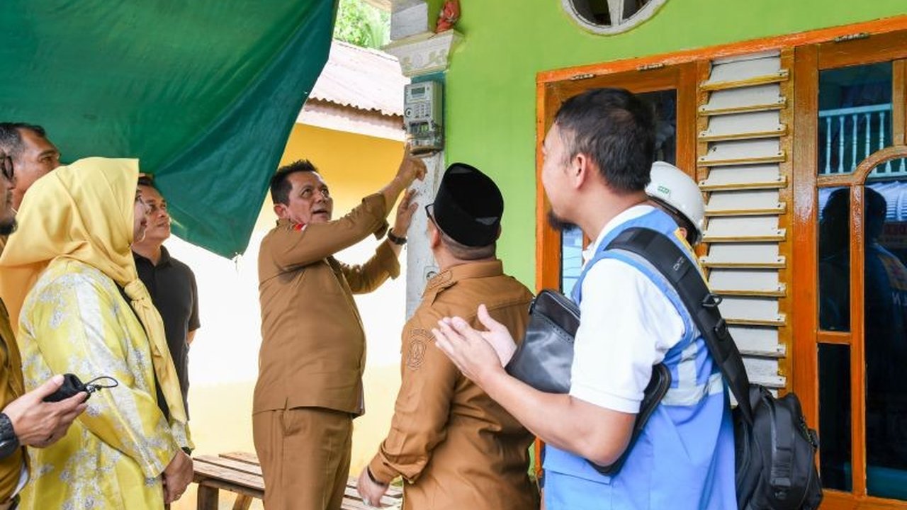 Listrik 24 Jam Terangi Lingga: Kehidupan Warga Empat Kecamatan Berubah