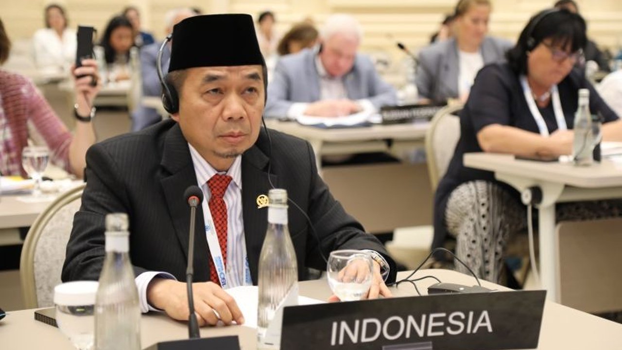 Anggota DPR Jazuli Juwaini mengungkapkan upaya parlemen Indonesia melobi solusi dua negara untuk Palestina dalam rekomendasi Sidang IPU ke-150 di Uzbekistan.