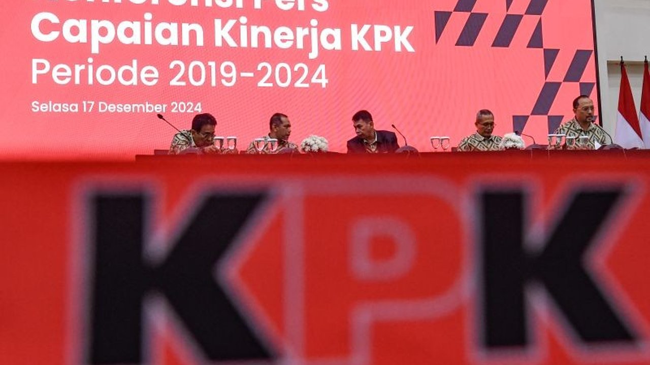 Komisi Pemberantasan Korupsi (KPK) memberikan bantuan hukum kepada penyidiknya, AKBP Rossa Purbo Bekti, yang digugat secara perdata oleh mantan anggota Bawaslu RI, Agustiani Tio Fridelina, dengan tuntutan ganti rugi sebesar Rp2,5 miliar.