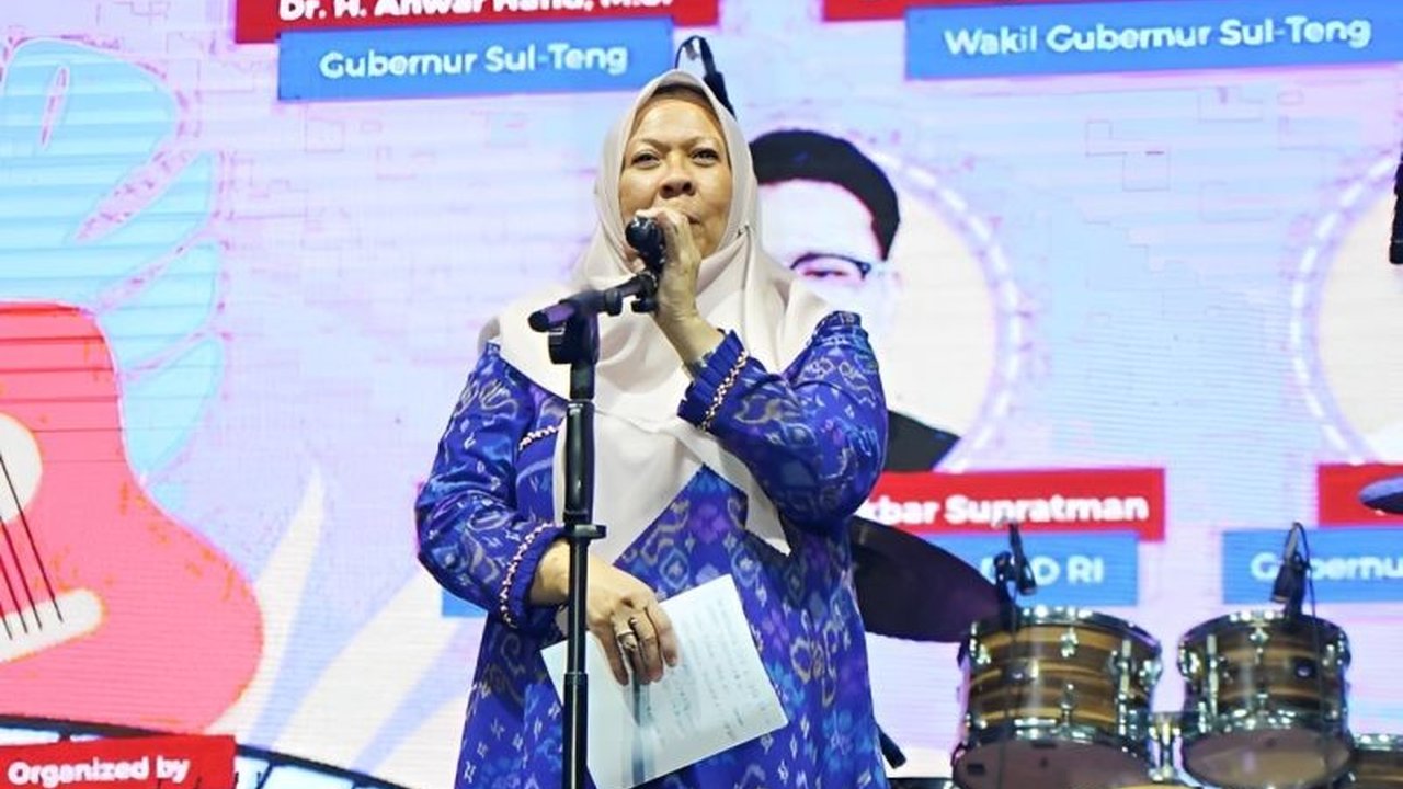 Wakil Gubernur Sulteng, Reny A. Lamadjido, memuji Lebaran Mandura Kampung Baru Fair 2025 sebagai simbol semangat gotong royong dan magnet wisata budaya yang sukses mendorong pertumbuhan ekonomi kerakyatan.
