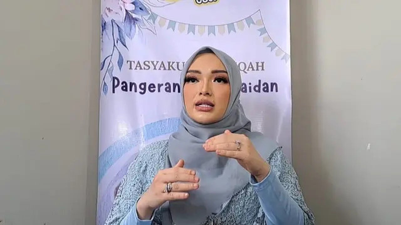 Zaskia Gotik  semringah, di Kawasan Permata Hijau, Jakarta Selatan, Rabu (9/4/2025).