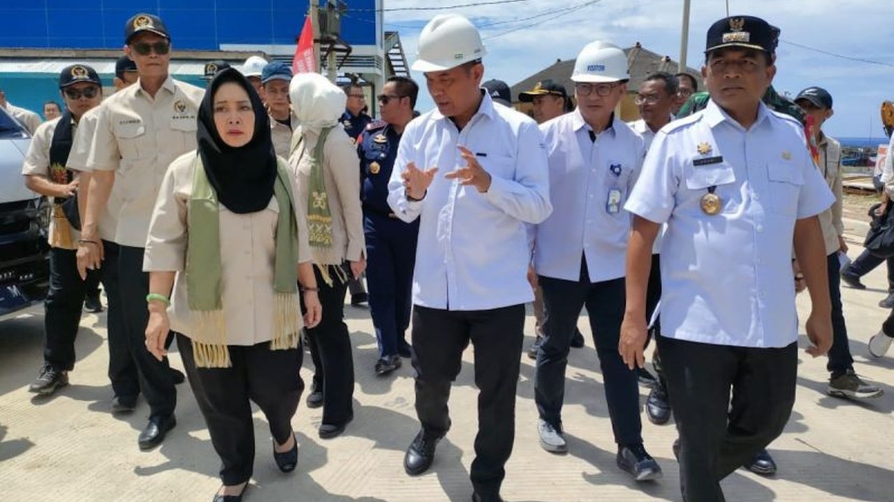 Kementerian Kelautan dan Perikanan (KKP) percepat pembangunan Sentra Kelautan dan Perikanan Terpadu (SKPT) Sabang untuk meningkatkan perekonomian nelayan Aceh, ditargetkan rampung segera.