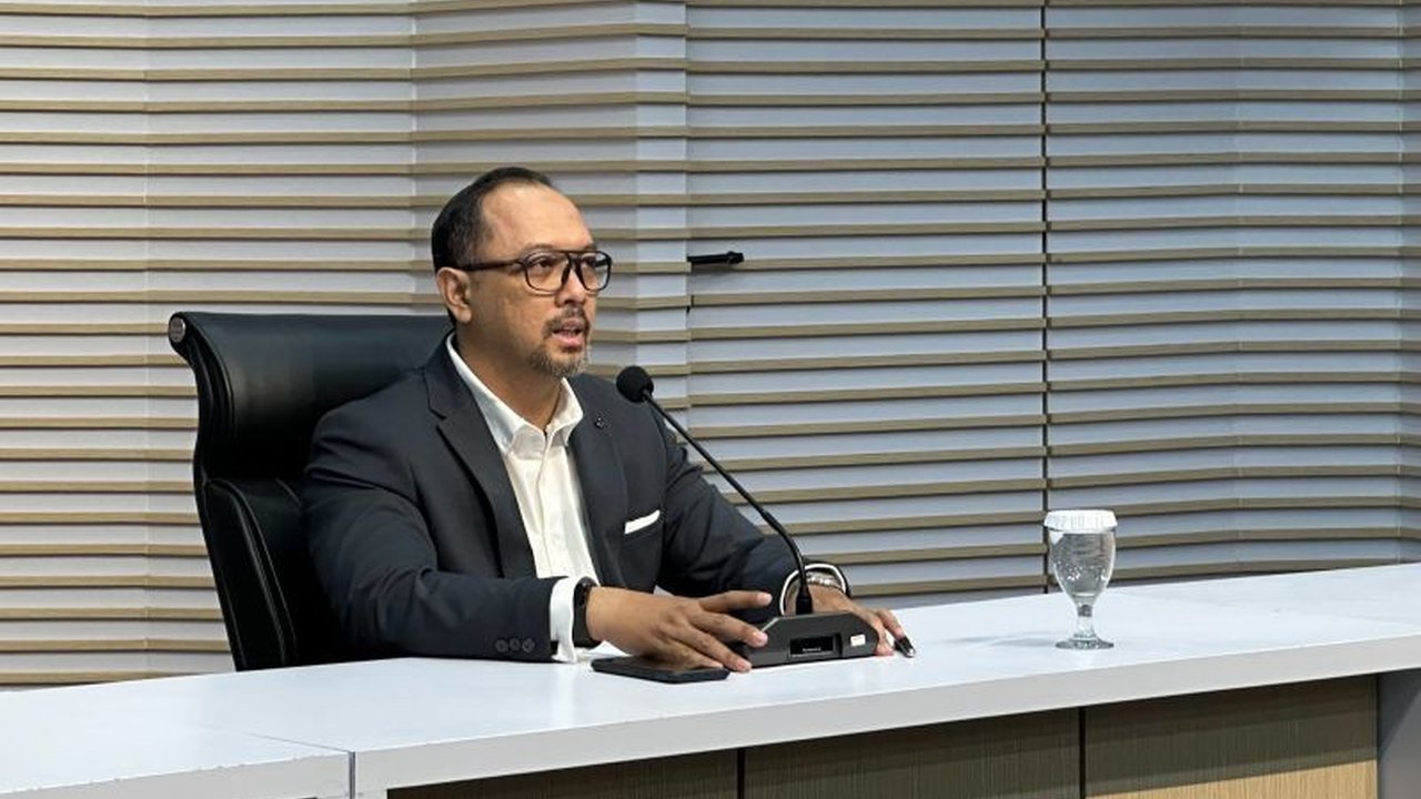 Mantan Gubernur Jabar, Ridwan Kamil, akan dipanggil KPK terkait kasus dugaan korupsi pengadaan iklan di Bank BJB senilai Rp222 miliar.