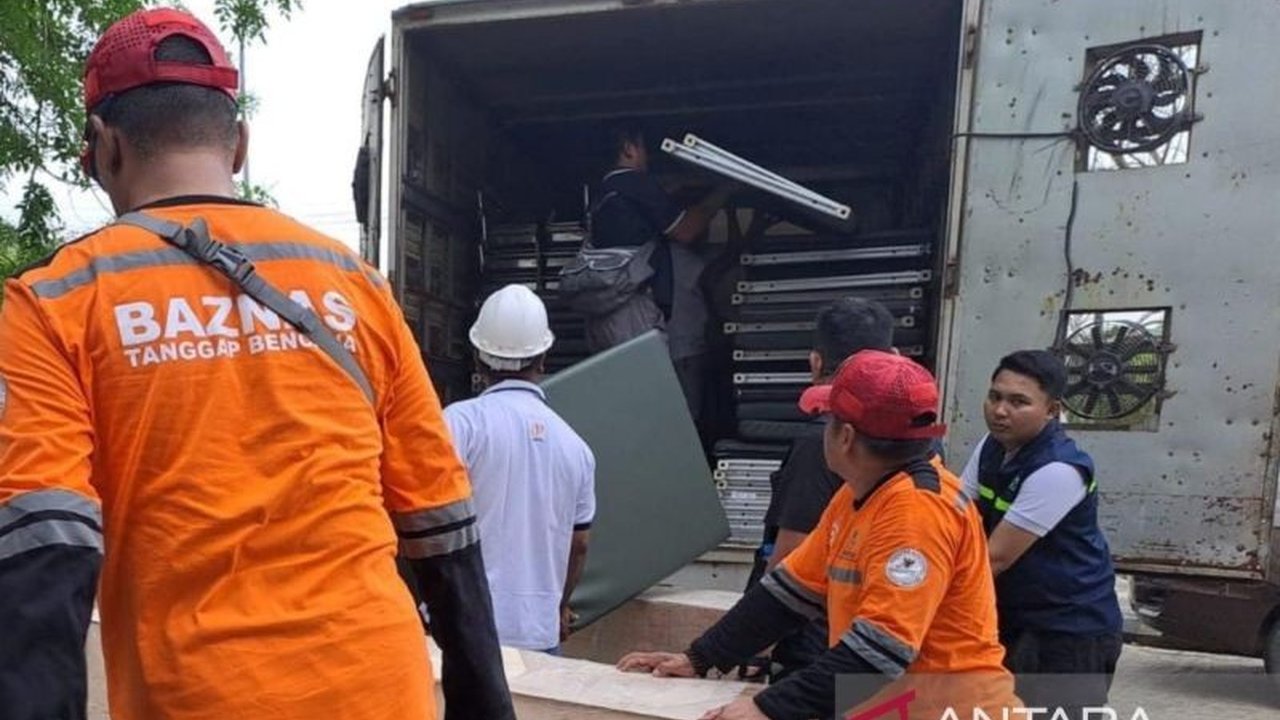 Badan Amil Zakat Nasional (Baznas) RI menyalurkan 10.000 sarung dan bantuan lain untuk membantu para penyintas gempa bumi di Myanmar yang kehilangan tempat tinggal dan akses terhadap kebutuhan dasar.