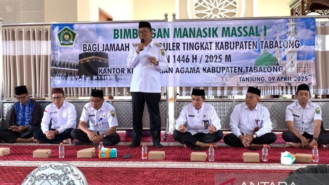 Jamaah Calon Haji (JCH) Kalimantan Selatan mulai mengikuti manasik haji tingkat kabupaten dan kota, menandai persiapan menuju ibadah haji tahun 2025 di Tanah Suci.