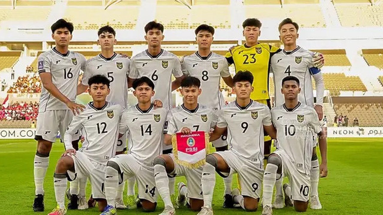 Skuad Timnas Indonesia U-17 berfoto jelang laga melawan Korea Selatan pada laga pertama Grup C Piala Asia U-17 2025. (Dok. Timnas Indonesia)