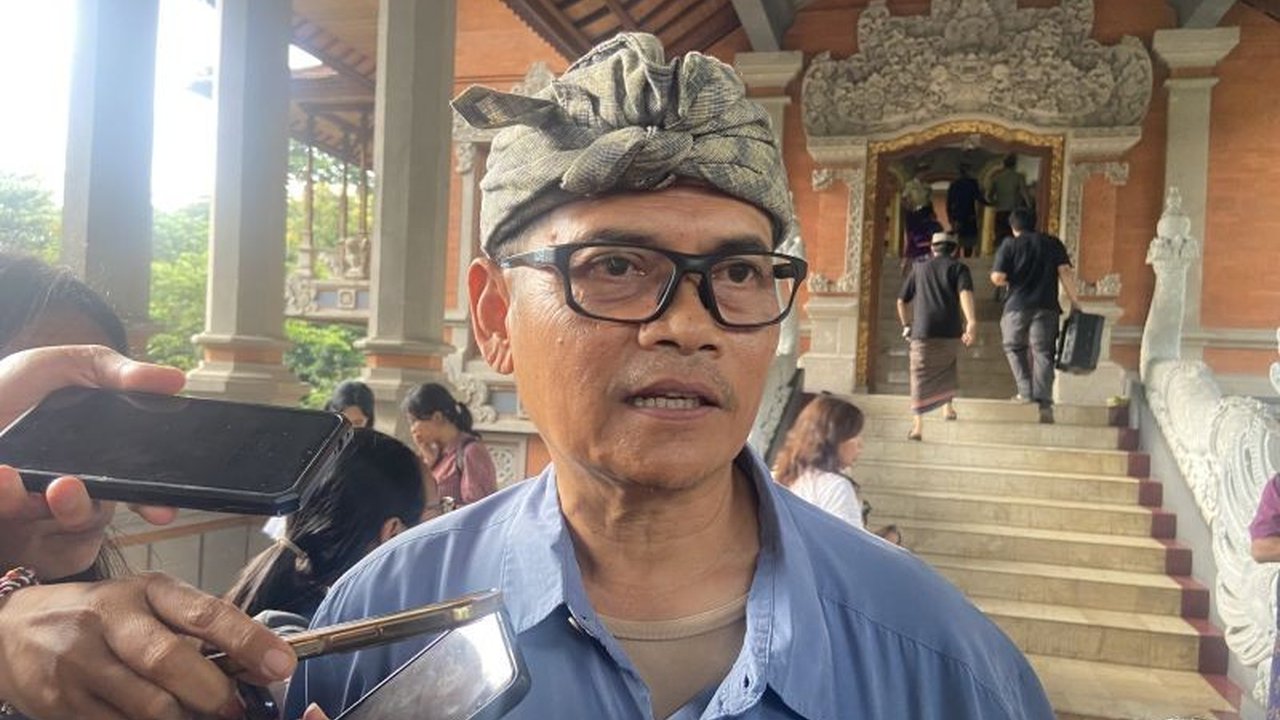 Pemprov Bali menyatakan belum ada koordinasi dengan Pemprov Jatim terkait rencana pengoperasian kapal cepat Banyuwangi-Denpasar pada Juni 2025, sehingga menimbulkan kekhawatiran akan dampaknya terhadap infrastruktur Bali.
