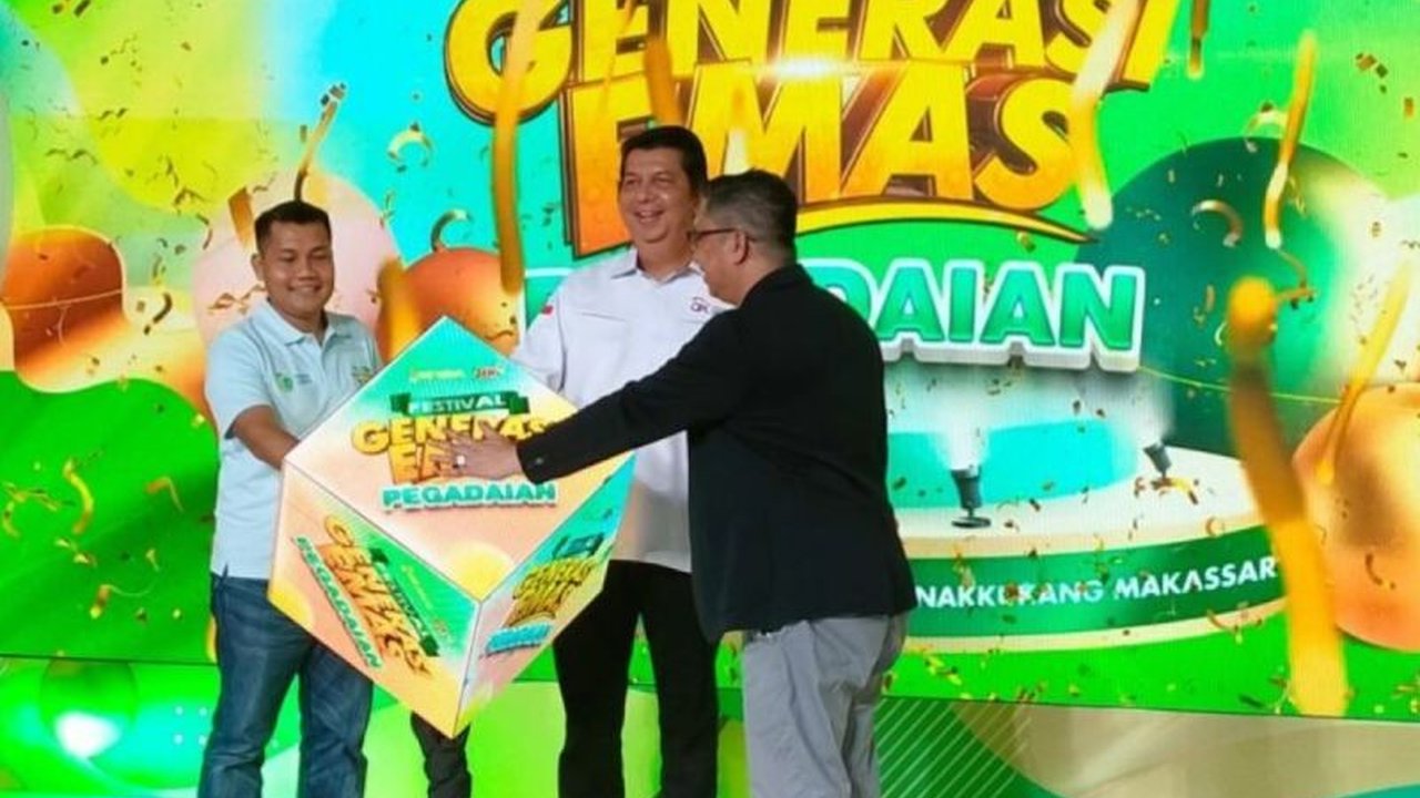 Bonus demografi Indonesia mendorong pertumbuhan ekonomi kreatif, menempatkan Indonesia sebagai pusat industri kreatif global dengan potensi besar di sektor fesyen, gim, dan kuliner.