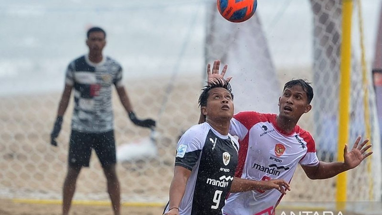 Timnas Sepak Bola Pantai Indonesia berhasil naik 15 peringkat ke posisi 68 dunia dan peringkat 11 Asia berkat kerja keras dan dukungan berbagai pihak.