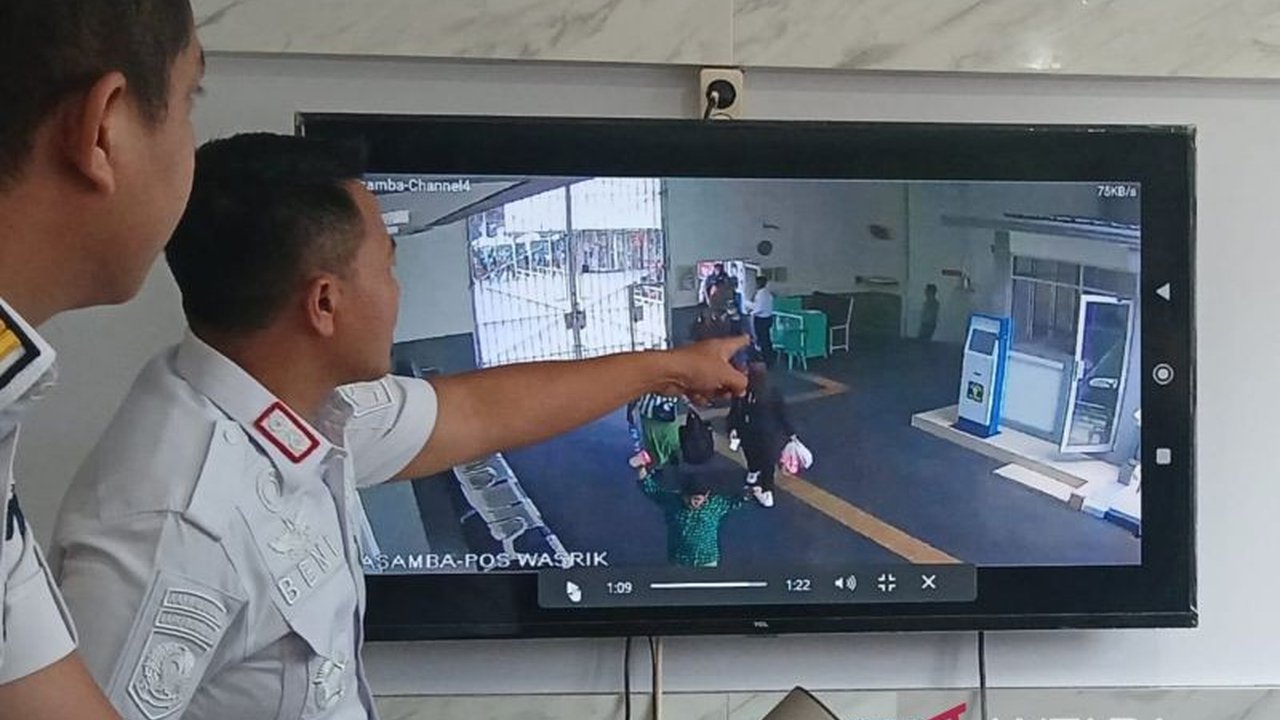 Petugas Lapas Cipinang menggagalkan penyelundupan 535,25 gram sabu oleh pria berjaket ojol yang kini terancam hukuman mati.