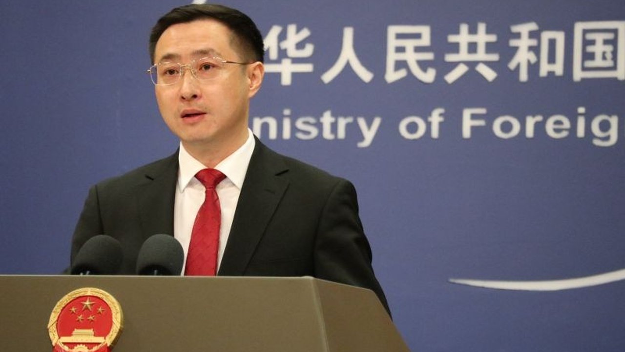 Meskipun enggan terlibat perang dagang, China menegaskan tidak gentar menghadapi tarif 125 persen yang dijatuhkan Presiden Trump, dan akan terus mengambil langkah-langkah untuk melindungi kepentingan nasional.