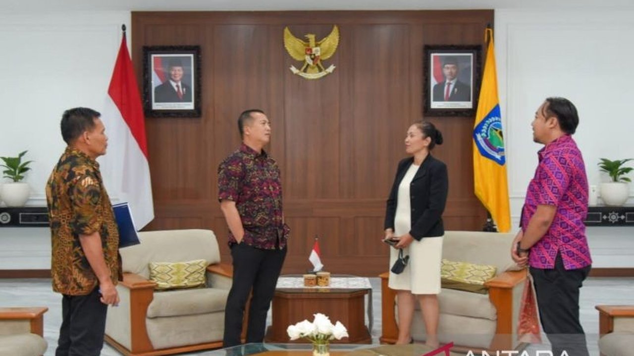 Gubernur NTB mengumumkan lima rute penerbangan baru yang akan beroperasi pada 2025, menghubungkan Lombok dengan Australia, Thailand, China, Jakarta, dan Bali,  mendukung peningkatan kunjungan wisatawan.