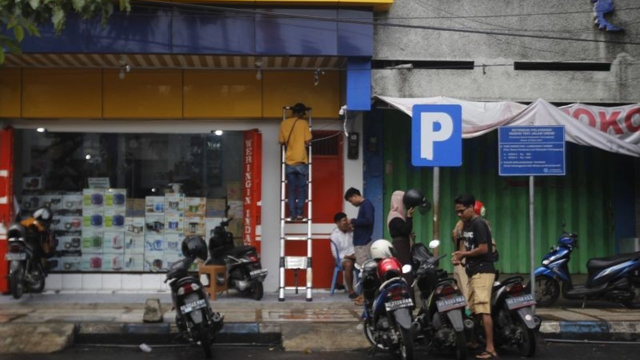 DPRD Tulungagung mengkaji ulang Perda Parkir Non-berlangganan dan mempertimbangkan kembali sistem parkir berlangganan untuk meningkatkan Pendapatan Asli Daerah (PAD) hingga Rp8 miliar per tahun.