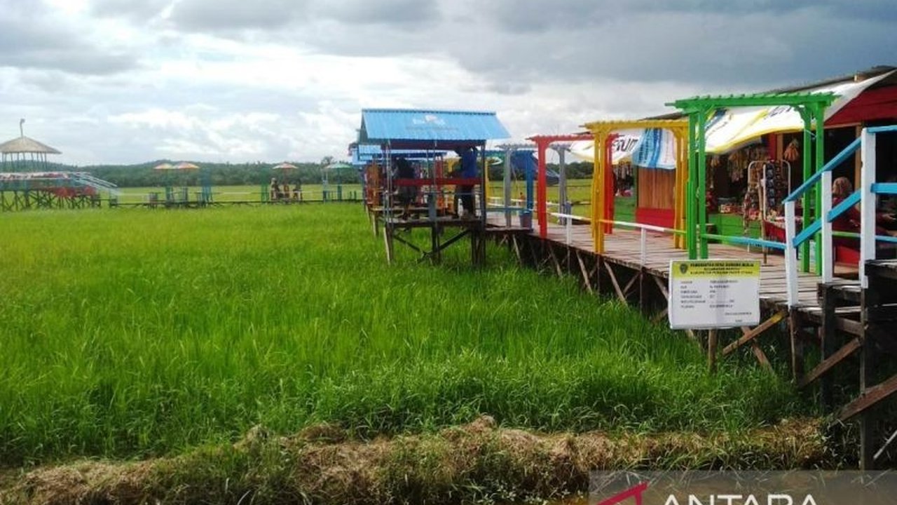 Kabupaten Kutai Kartanegara (Kukar) menorehkan prestasi sebagai daerah dengan kunjungan wisatawan terbanyak di Kalimantan Timur selama libur Lebaran 1446 H, mengalahkan daerah lainnya.
