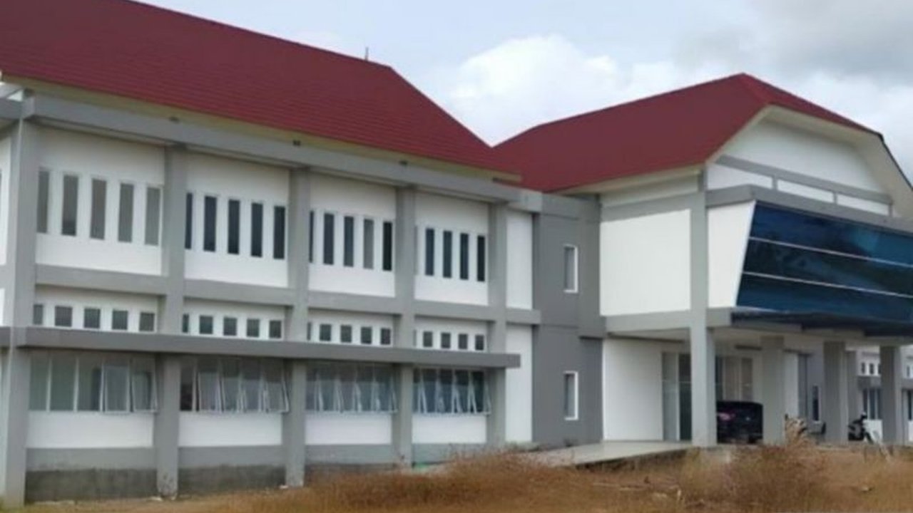 Disdik Tapin memprioritaskan domisili dalam penempatan guru PPPK 2025 untuk memudahkan adaptasi dan pemerataan kualitas pendidikan, dengan 77 dari 100 formasi telah terisi.