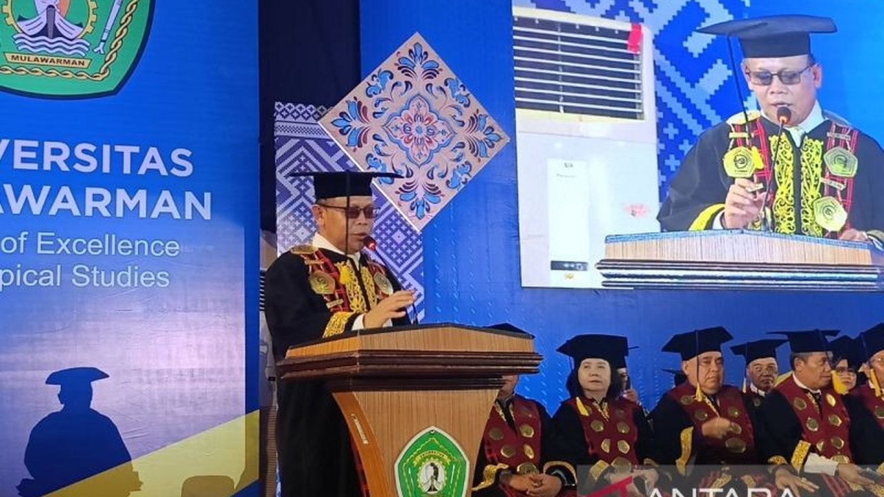 Rektor Unmul berharap 1.534 wisudawan baru menjadi agen perubahan untuk kemajuan Kalimantan Timur,  mendukung pembangunan SDM unggul dan memanfaatkan program 'Gratis Pol'.