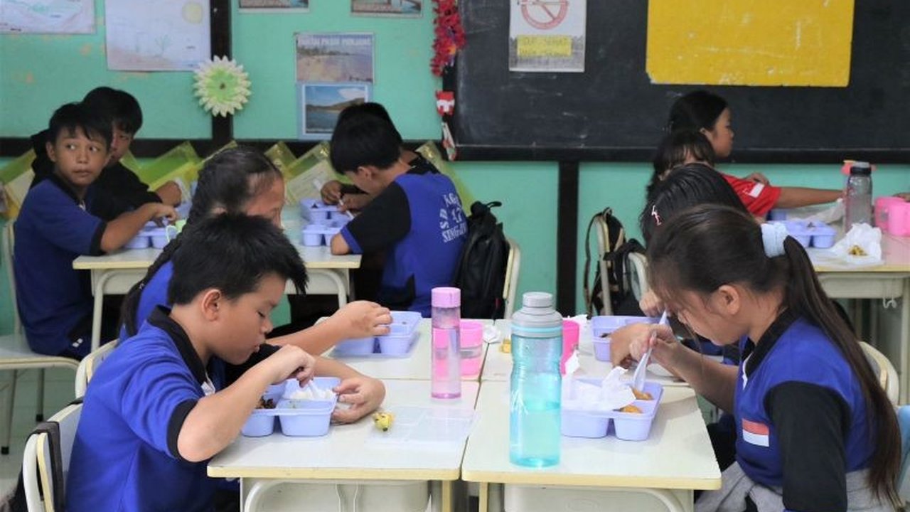 Pemkot Singkawang Luncurkan Program Makan Bergizi Gratis (MBG) di SDN 47