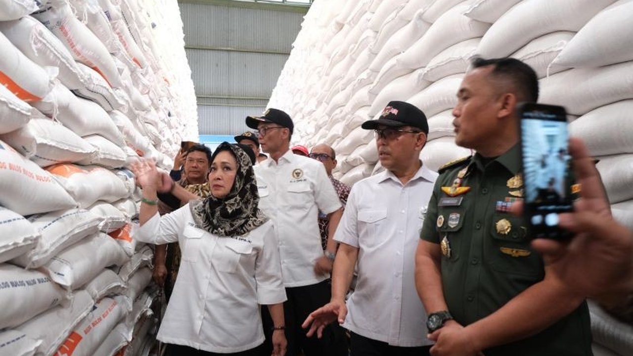 Titiek Soeharto dan Bapanas pantau langsung penyerapan gabah di Aceh Besar, tekankan pentingnya koordinasi dan kolaborasi untuk ketahanan pangan nasional.