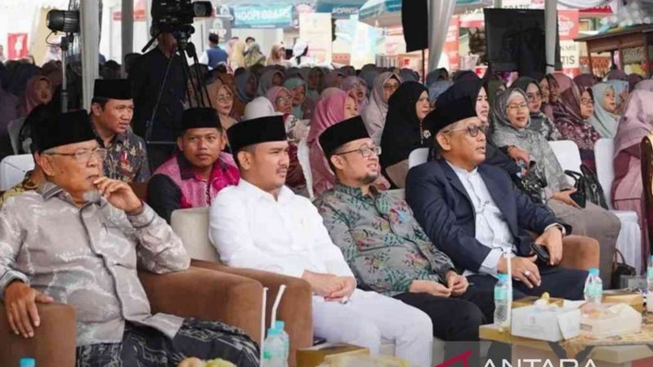 Bupati Bekasi, Ade Kuswara Kunang, mengajak tokoh agama berkolaborasi membangun daerah dengan mencetak generasi muda unggul dan berakhlak mulia, demi kemajuan Kabupaten Bekasi.