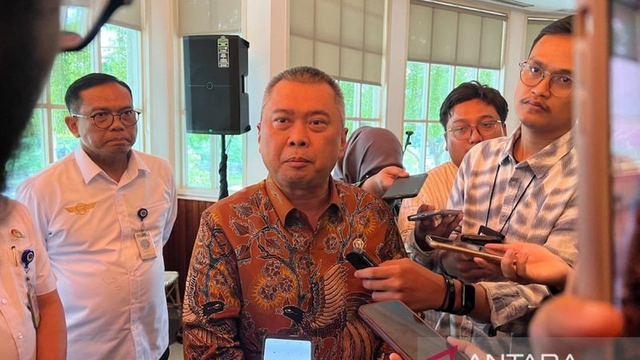 Menteri Perhubungan menegaskan penurunan jumlah pemudik Lebaran 2025 sebesar 4,6 persen bukan indikasi ekonomi melemah, melainkan perlu kajian lebih lanjut.