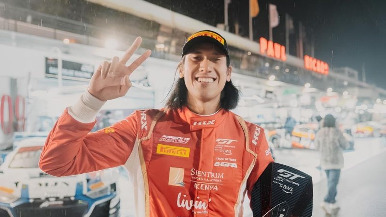 Pembalap Indonesia, Sean Gelael, bersama tim Paradine Competition 911, berhasil meraih podium kedua dalam balapan pembuka GT World Challenge Europe 2025 di Sirkuit Paul Ricard, Prancis.