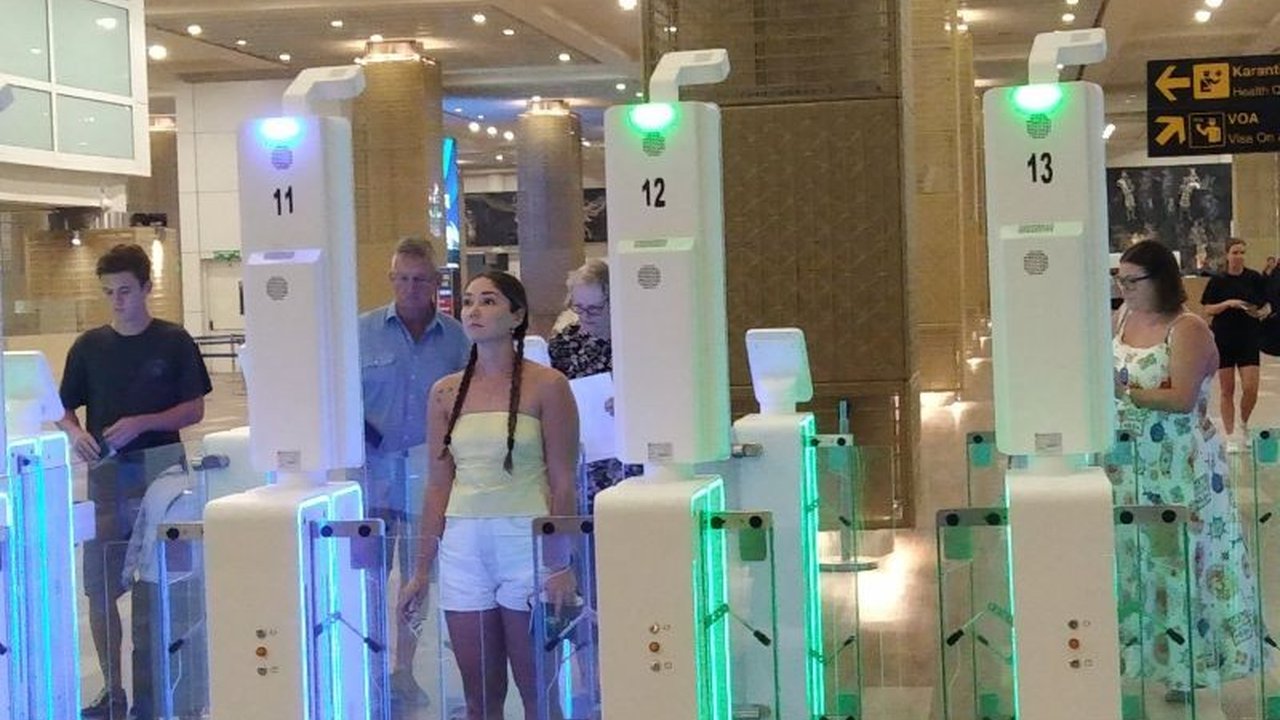 PT Asuransi Jasa Indonesia (Jasindo) perluas pasar asuransi di Bali, melindungi wisatawan dan pelaku usaha pariwisata dari risiko finansial, seiring peningkatan kunjungan wisata dan jumlah UMKM.