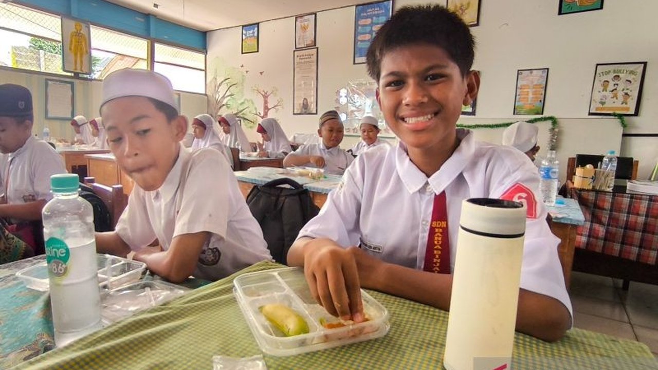 UMKM Makassar Dukung Penuh Program Makan Bergizi Gratis (MBG)