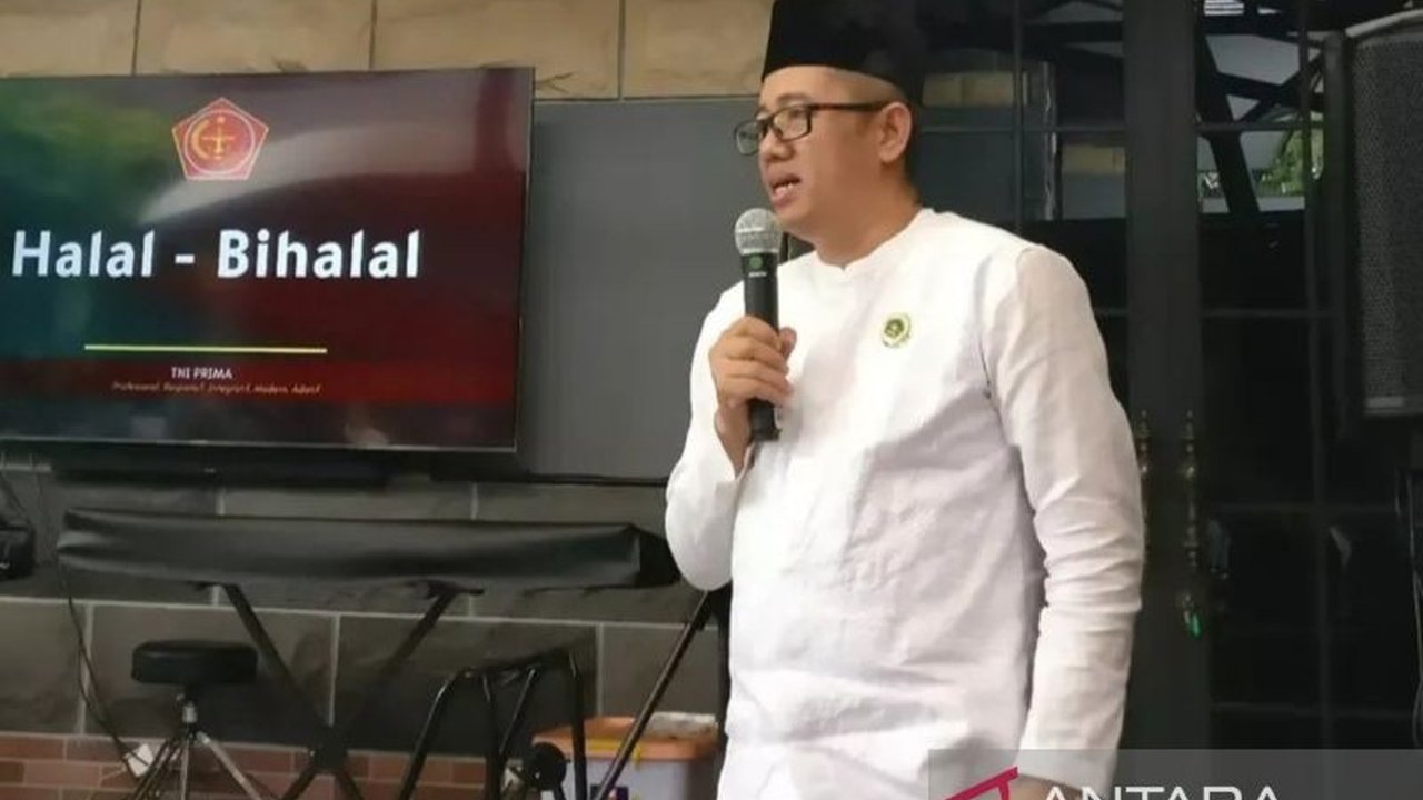 Ketua Umum DPP Gema Mathla'ul Anwar, Ahmad Nawawi, memberikan peringatan keras agar tidak ada pihak yang melemahkan peran TNI dalam menjaga keutuhan NKRI.  TNI dinilai sebagai eksistensi negara.
