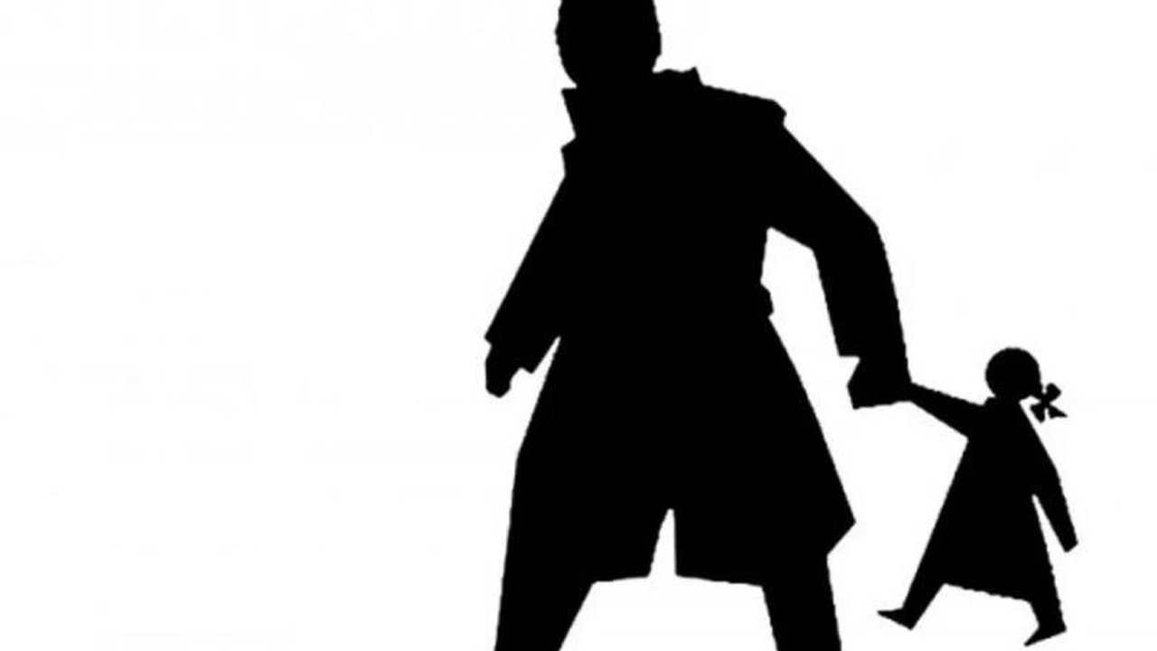 Seorang anak perempuan berusia 13 tahun di Pasar Rebo, Jakarta Timur, diduga diculik oleh tetangganya sendiri yang baru dikenal seminggu; keluarga korban telah melaporkan kejadian ini ke polisi.