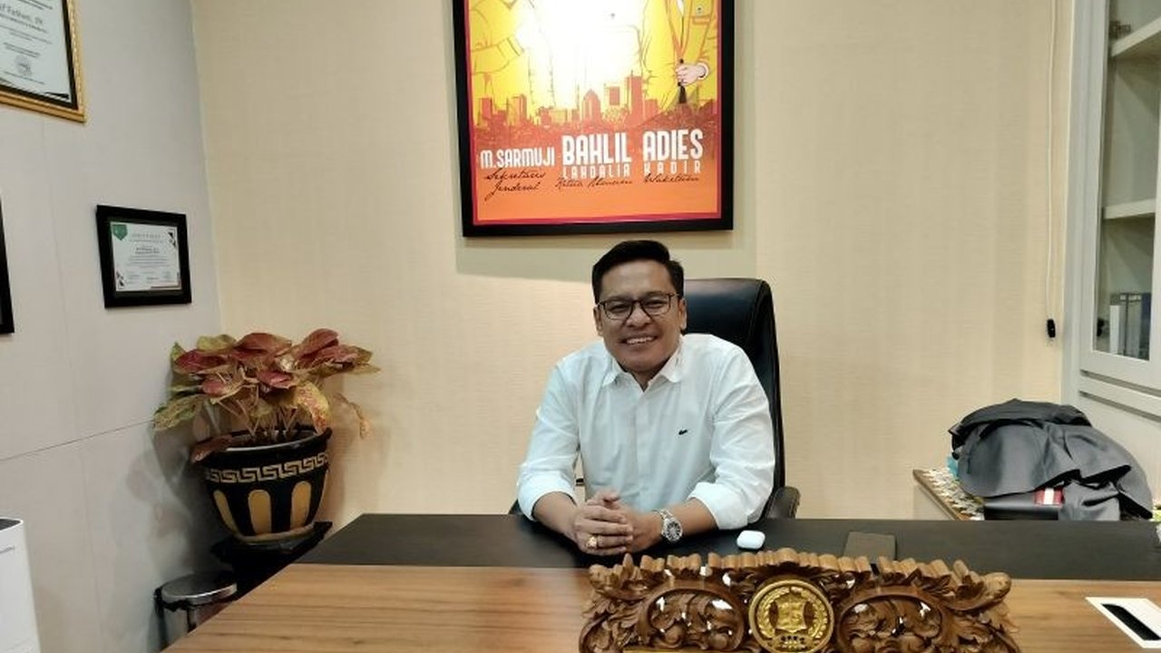 Wakil Ketua DPRD Surabaya, Arif Fathoni, mendukung pembangunan RS Surabaya Selatan sebagai upaya pemerataan layanan kesehatan dan mewujudkan janji kampanye Wali Kota Eri Cahyadi.