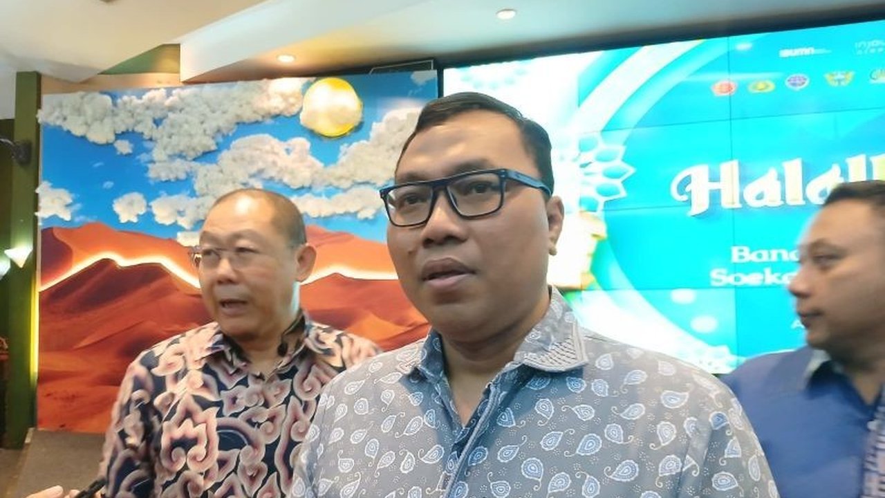 Bandara Soekarno-Hatta memastikan kesiapan fasilitas dan layanan untuk musim haji 2025, termasuk pemindahan layanan Makkah Route ke Terminal 2F, dengan tiga maskapai yang terlibat: Garuda Indonesia, Saudi Airlines, dan Lion Air.