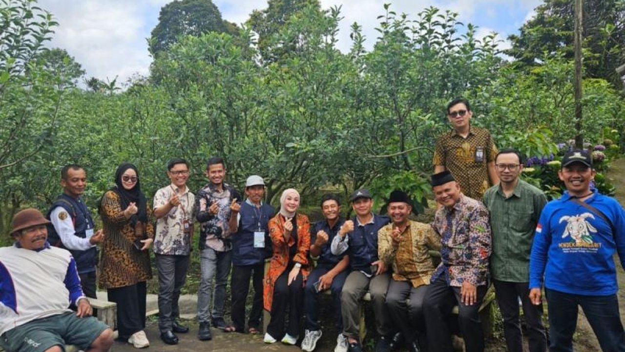 Anggota DPR RI Komisi VII, Erna Sari Dewi, berkomitmen mendukung pengembangan sektor pariwisata di Rejang Lebong, Bengkulu, khususnya Desa Wisata IV Suku Menanti yang telah masuk 50 besar ADWI 2024.