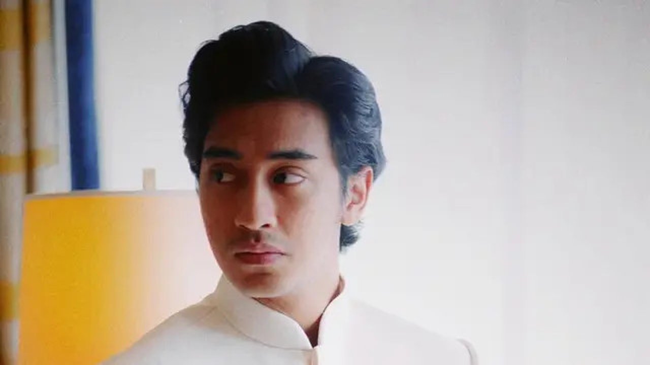 Satu per satu film Indonesia yang tayang Februari 2025 terkuak. Salah satunya A Business Proposal, dibintangi Abidzar Al-Ghifari. Siap tayang 6 Februari 2025. (Foto: Dok. Instagram @abidza
