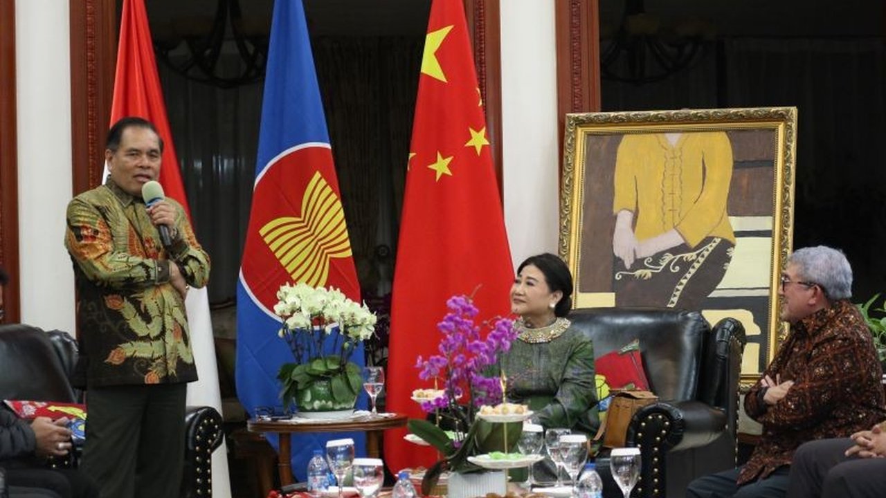 Duta Besar RI untuk China sebut hubungan diplomatik RI-China selama 75 tahun terakhir mencatatkan kemajuan pesat, terutama di bidang ekonomi, ditandai peningkatan nilai perdagangan dan investasi.