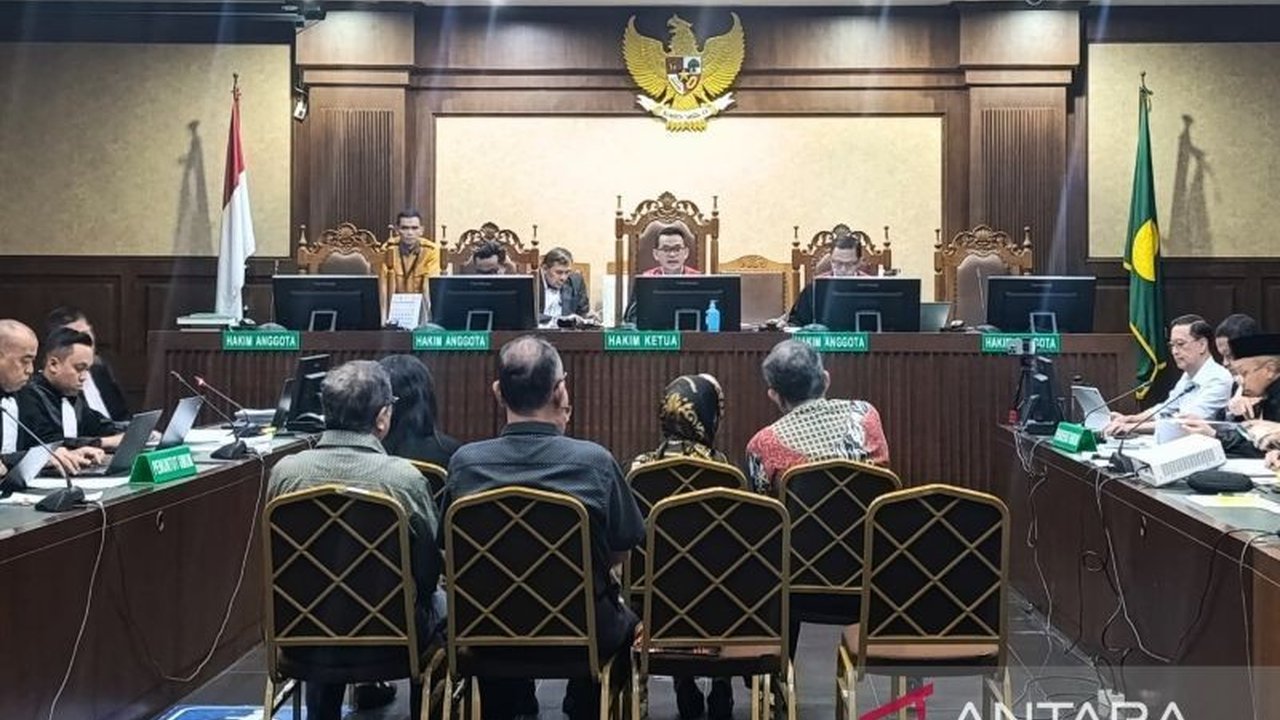 Sidang Kasus Tom Lembong: Hakim Diganti Usai Tersangka Suap