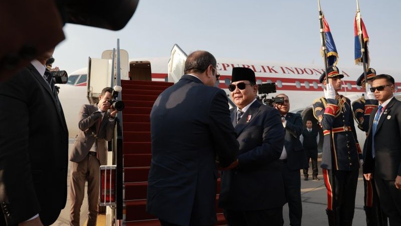 Kunjungan Presiden Prabowo Subianto ke Timur Tengah bertujuan memperkuat hubungan politik dan ekonomi Indonesia, serta membangun solidaritas global di kawasan Global South.