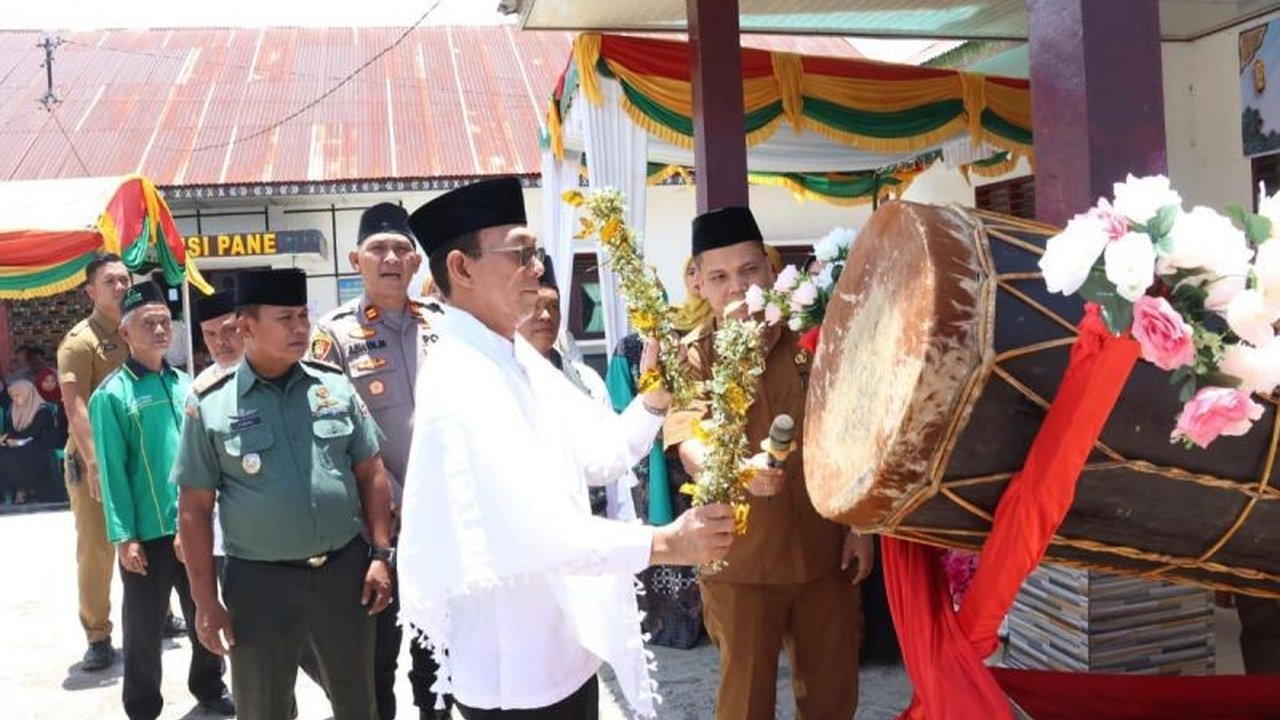 Bupati Tapsel, Gus Irawan Pasaribu, menekankan pentingnya Musabaqah Tilawatil Quran (MTQ) ke-57 sebagai langkah strategis dalam meningkatkan keberagamaan dan mendorong kemajuan daerah, khususnya Sipirok sebagai ibu kota Kabupaten Tapanuli Selatan.