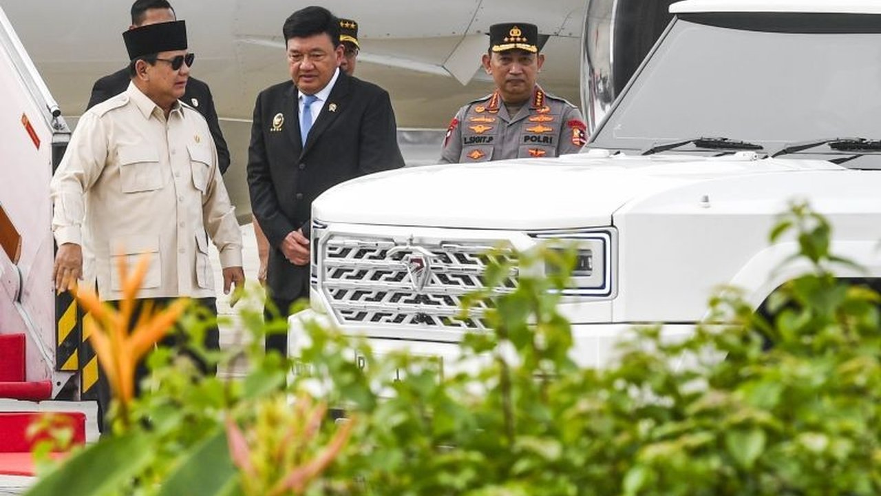 Menteri Koordinator Bidang Politik dan Keamanan (Menko Polkam) Budi Gunawan menunggu arahan Presiden Prabowo Subianto terkait rencana evakuasi warga Palestina dari Gaza ke Indonesia, setelah Presiden menyampaikan rencana tersebut seusai kunjungan ke Timur