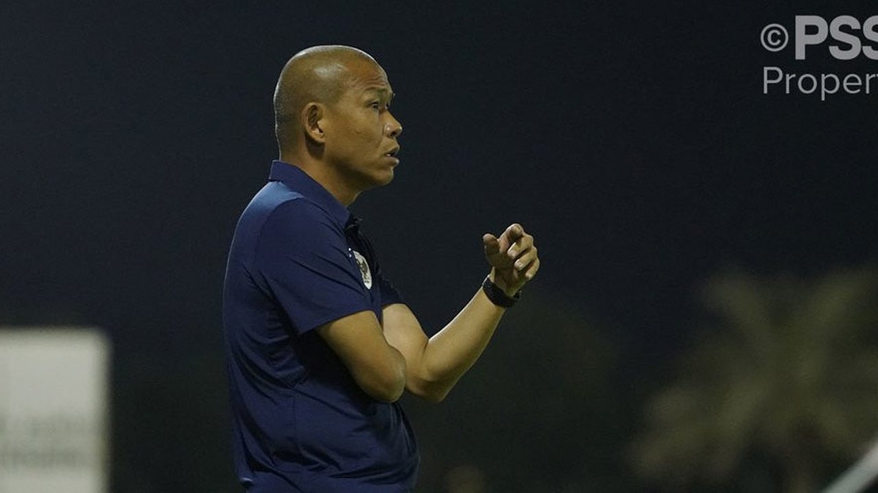 Nova Arianto setelah Piala Asia U-17 2025: Masih Layak Dipertahankan sebagai Pelatih Timnas Indonesia U-17?