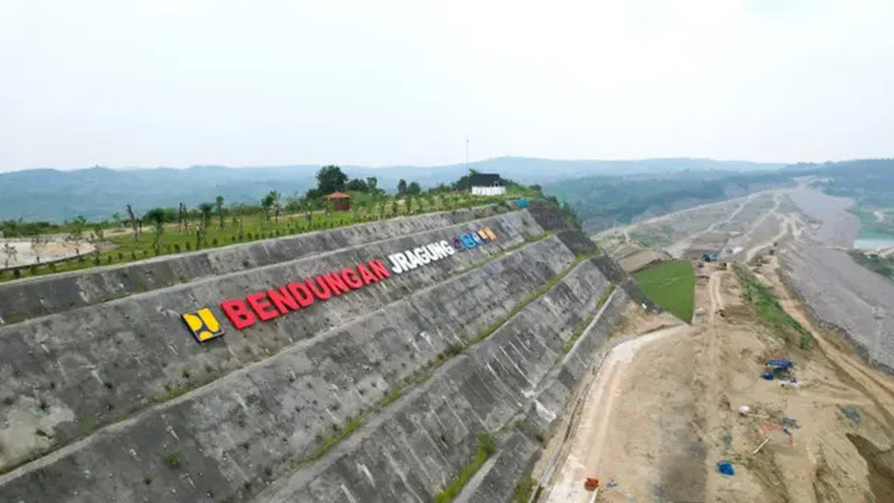 PT Brantas Abipraya (Persero) tengah mengerjakan proyek strategis nasional berupa pembangunan Bendungan Jragung di Kabupaten Semarang, Jawa Tengah.