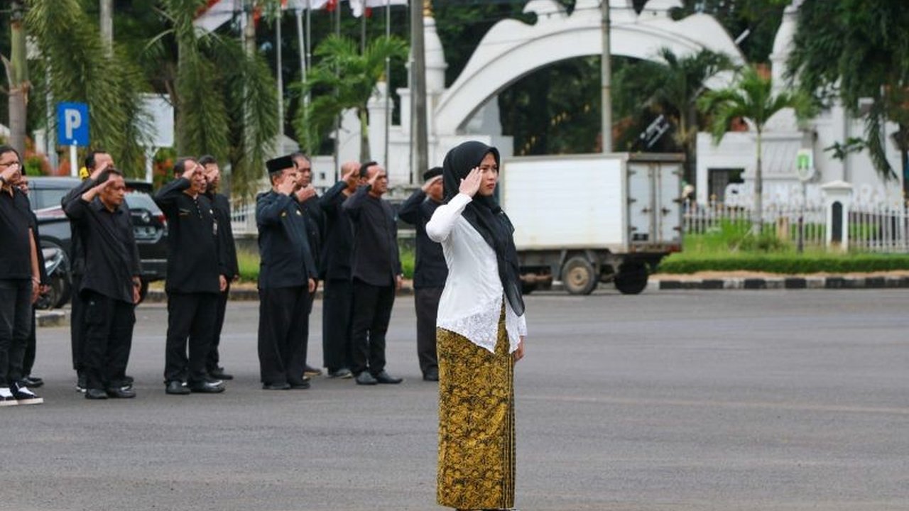 Pemerintah Kabupaten Serang peringati Hari Kartini sebagai momentum kebangkitan perempuan Indonesia, mendorong kesetaraan gender dan peran perempuan yang optimal dalam berbagai bidang.